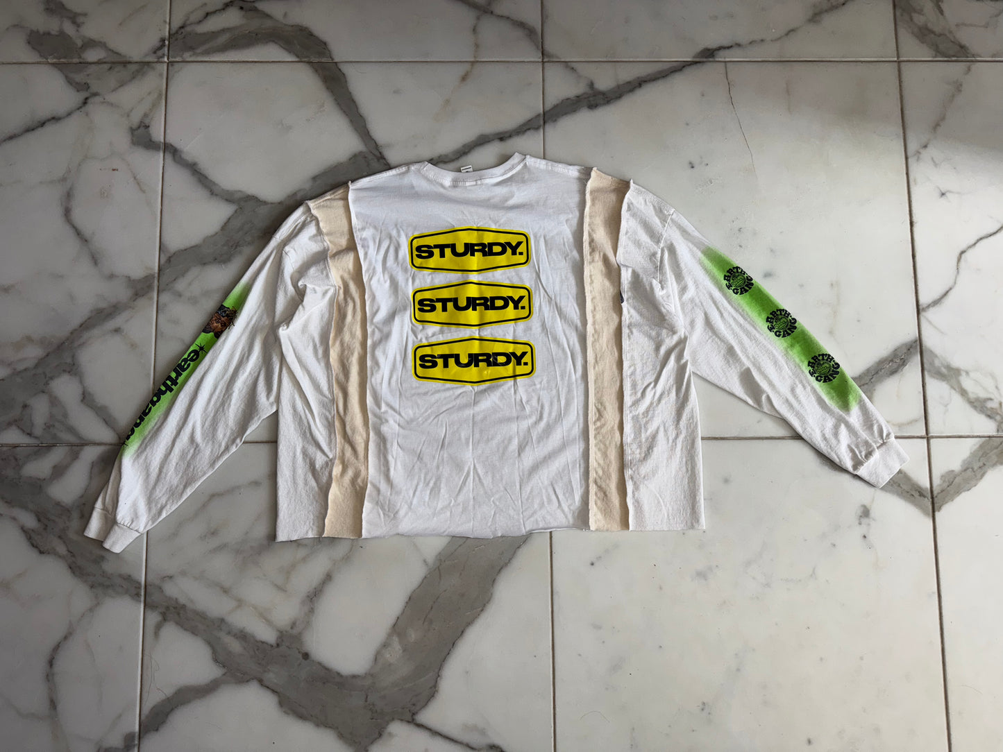 Sturdy Earthgang Tee