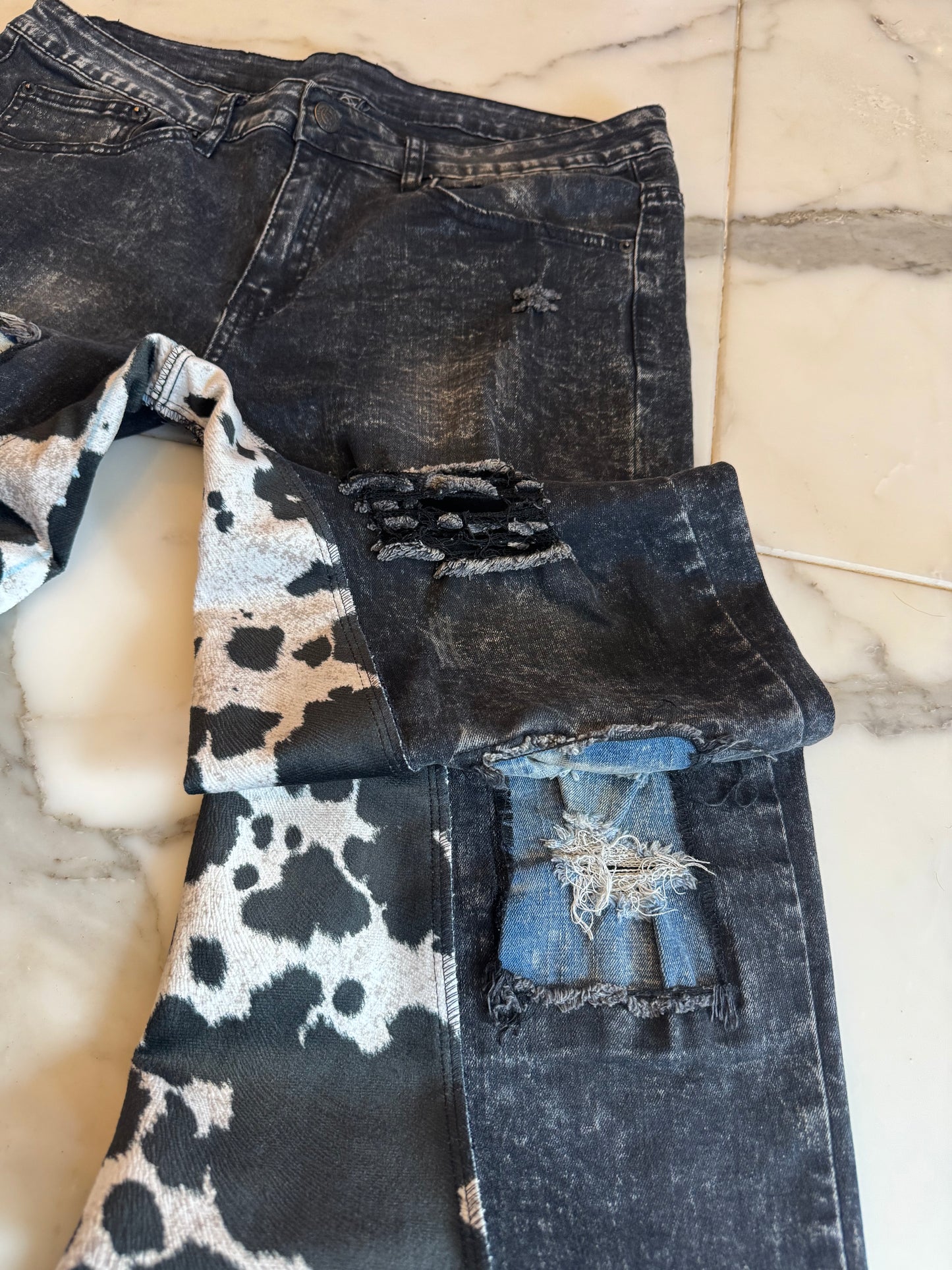 Cow Flared Y&R Jeans